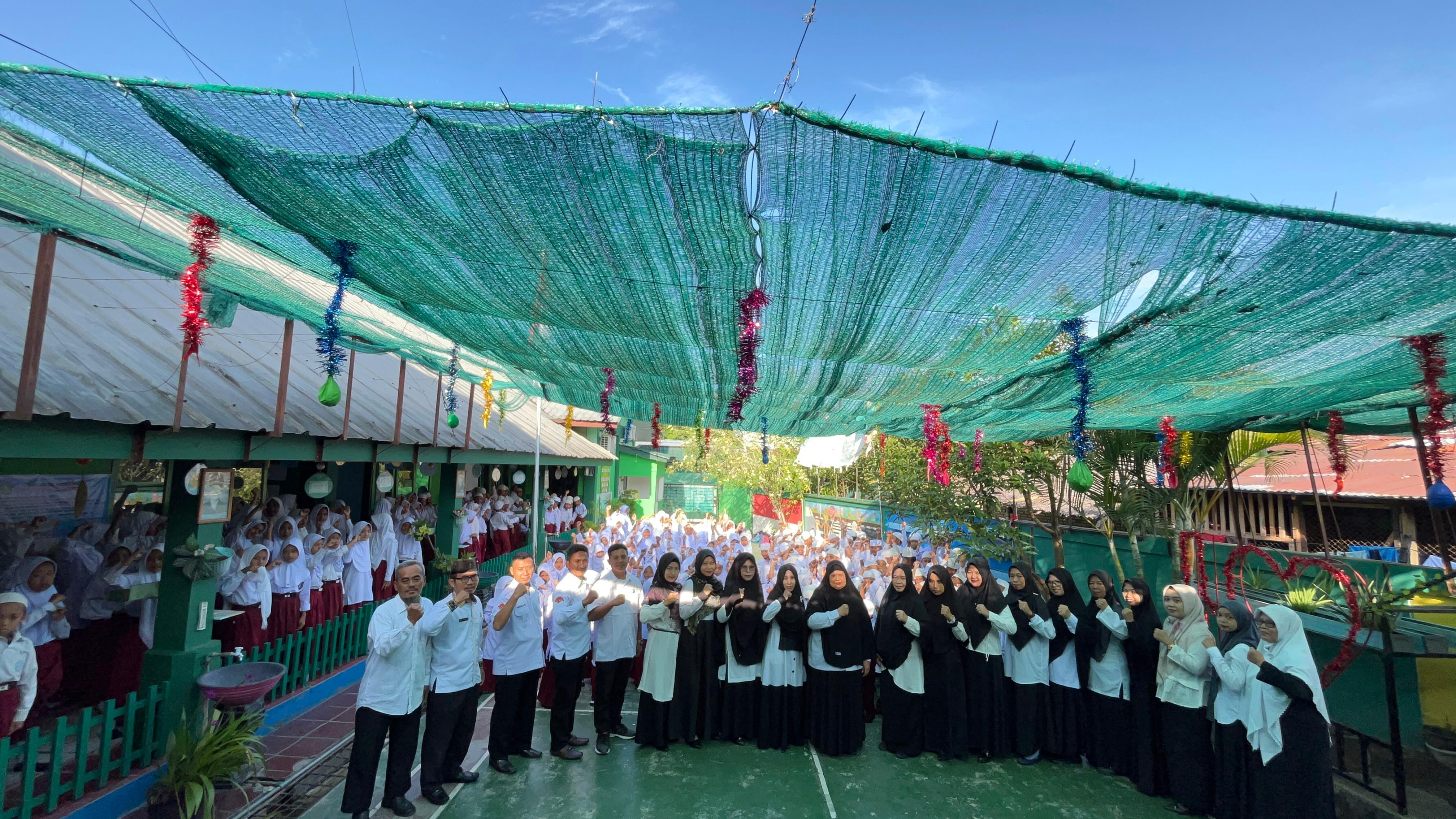 MIN 2 Tebing Tinggi Peringati Hari Anak Nasional 2025 dengan Yel-Yel dan Lomba Mewarnai