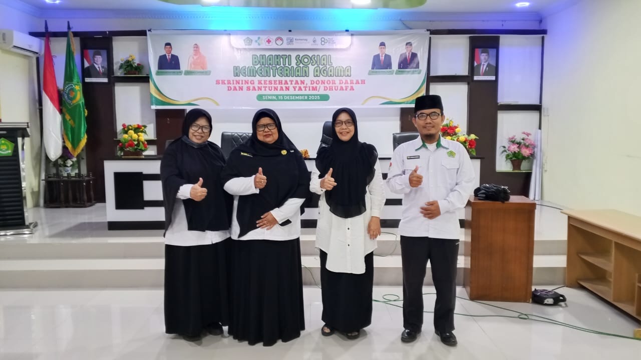 Guru MIN 2 Tebing Tinggi Ikut Ambil Bagian dalam Kegiatan Donor Darah Sambut HAB ke-80 Kemenag